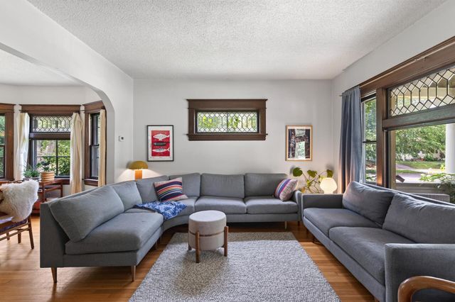 124 Baker Street W, Saint Paul, MN 55107