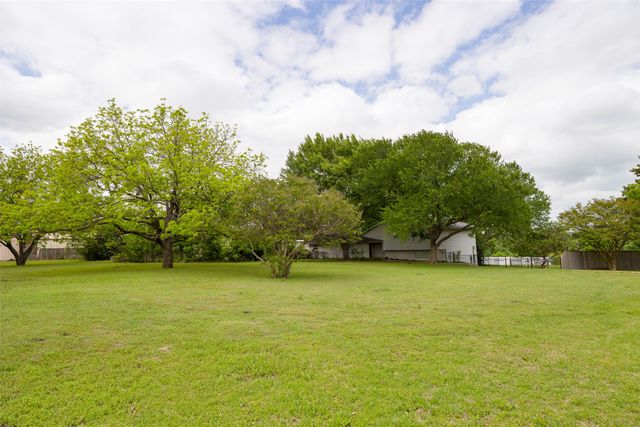 2121 E E Pecan Lane, Plano, TX 75074