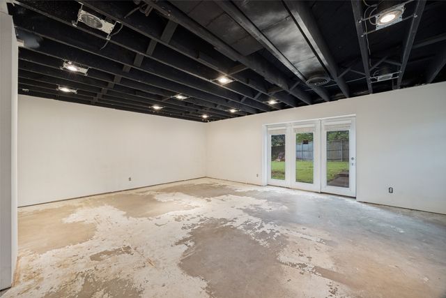2121 E E Pecan Lane, Plano, TX 75074