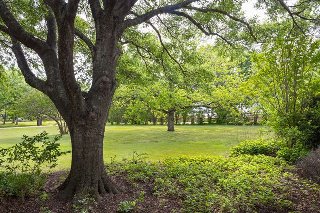 2121 E E Pecan Lane, Plano, TX 75074