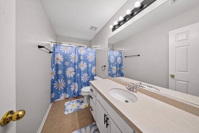 2546 W Autumn Drive, Round Lake, IL 60073