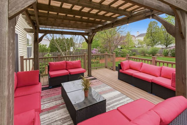 2546 W Autumn Drive, Round Lake, IL 60073