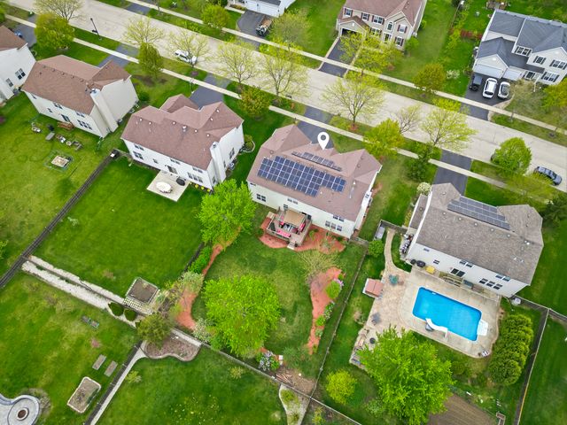 2546 W Autumn Drive, Round Lake, IL 60073
