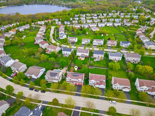2546 W Autumn Drive, Round Lake, IL 60073