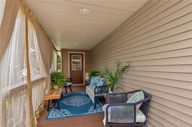 2301 Woodland Circle, Kearney, MO 64060