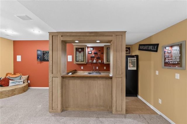 2301 Woodland Circle, Kearney, MO 64060