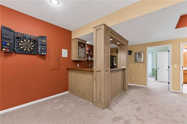 2301 Woodland Circle, Kearney, MO 64060
