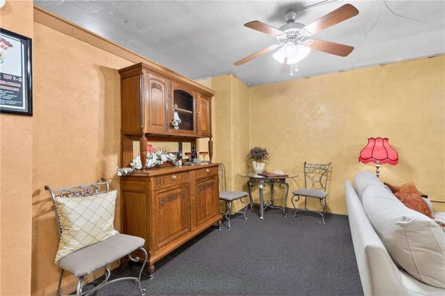 2301 Woodland Circle, Kearney, MO 64060