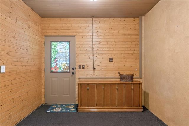 2301 Woodland Circle, Kearney, MO 64060