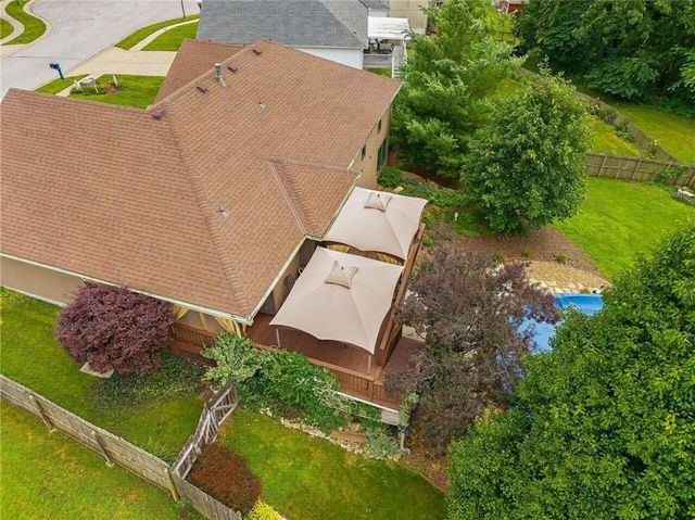 2301 Woodland Circle, Kearney, MO 64060