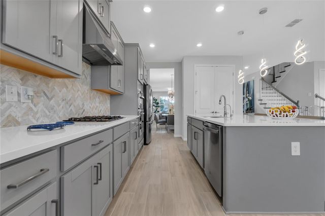 2845 HIGH POINTE STREET, Clermont, FL 34711