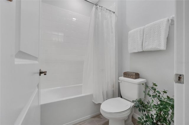 2845 HIGH POINTE STREET, Clermont, FL 34711