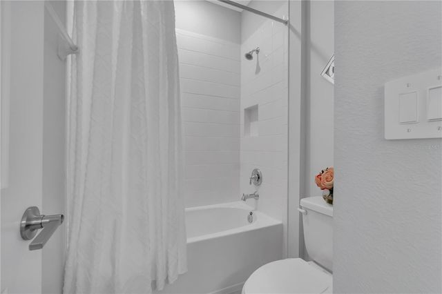 2845 HIGH POINTE STREET, Clermont, FL 34711