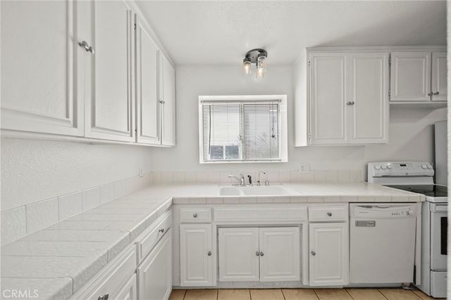 22647 Margarita Drive, Woodland Hills, CA 91364