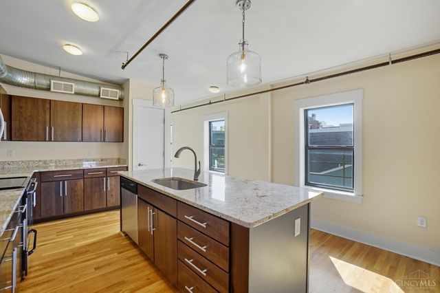 1412 Republic Street, Cincinnati, OH 45202