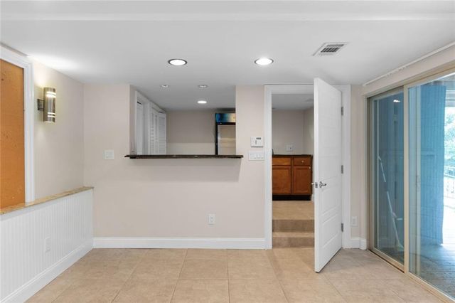 212 Kings Row, Marietta, GA 30067
