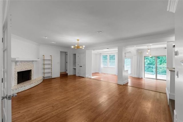 212 Kings Row, Marietta, GA 30067