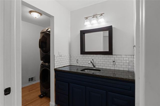 212 Kings Row, Marietta, GA 30067