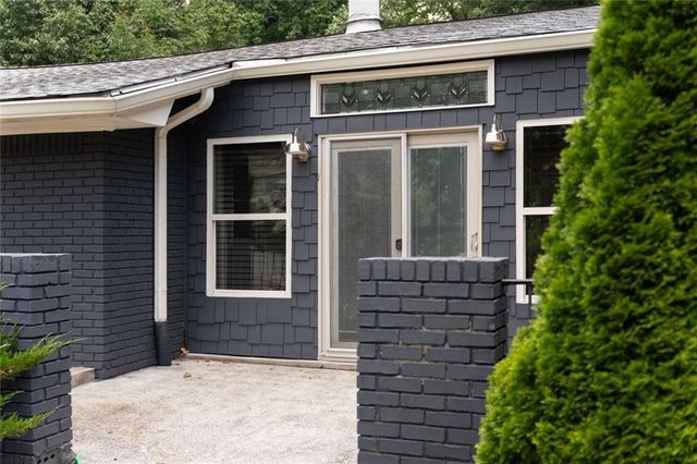 212 Kings Row, Marietta, GA 30067