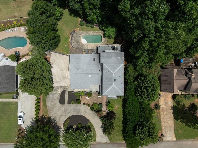 212 Kings Row, Marietta, GA 30067