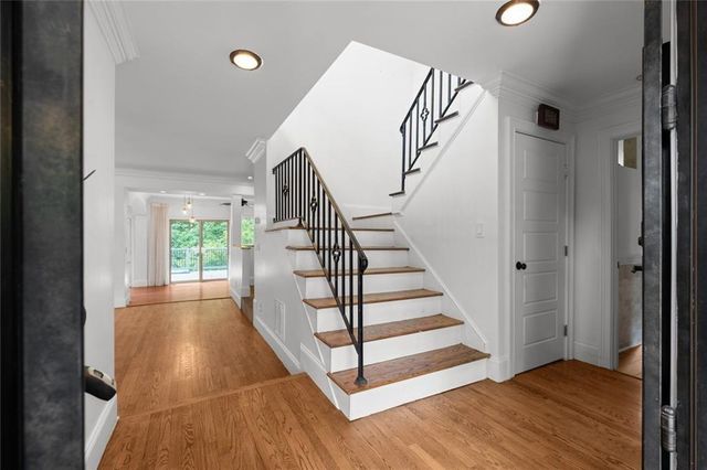 212 Kings Row, Marietta, GA 30067