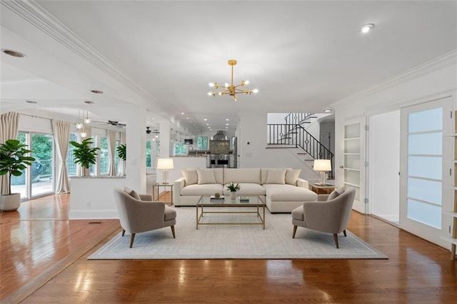 212 Kings Row, Marietta, GA 30067