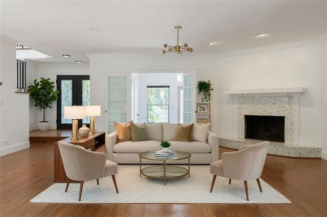 212 Kings Row, Marietta, GA 30067