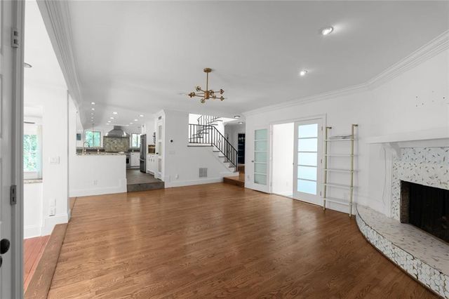 212 Kings Row, Marietta, GA 30067