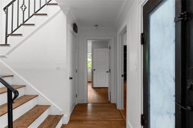 212 Kings Row, Marietta, GA 30067