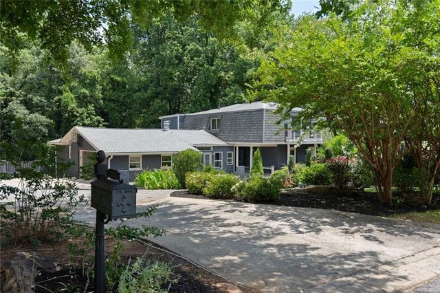 212 Kings Row, Marietta, GA 30067