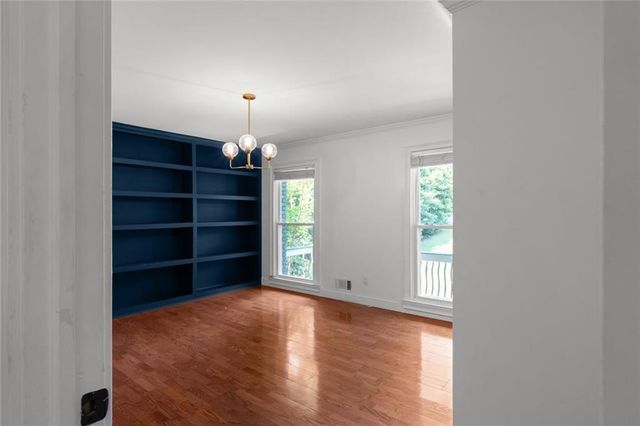 212 Kings Row, Marietta, GA 30067
