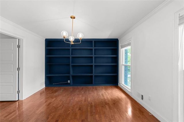 212 Kings Row, Marietta, GA 30067