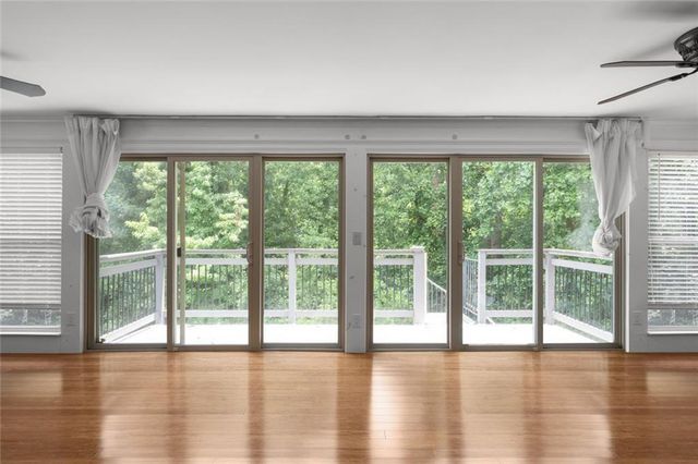212 Kings Row, Marietta, GA 30067