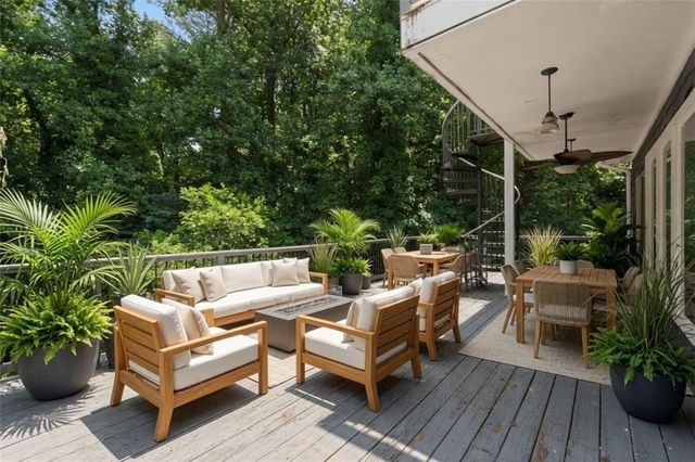 212 Kings Row, Marietta, GA 30067