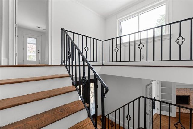 212 Kings Row, Marietta, GA 30067