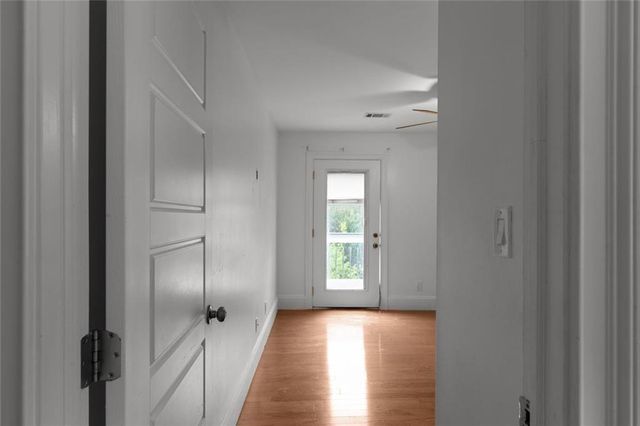 212 Kings Row, Marietta, GA 30067