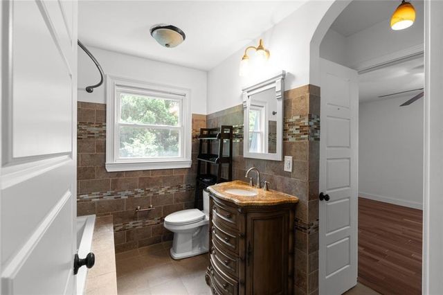 212 Kings Row, Marietta, GA 30067