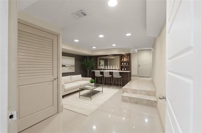 212 Kings Row, Marietta, GA 30067