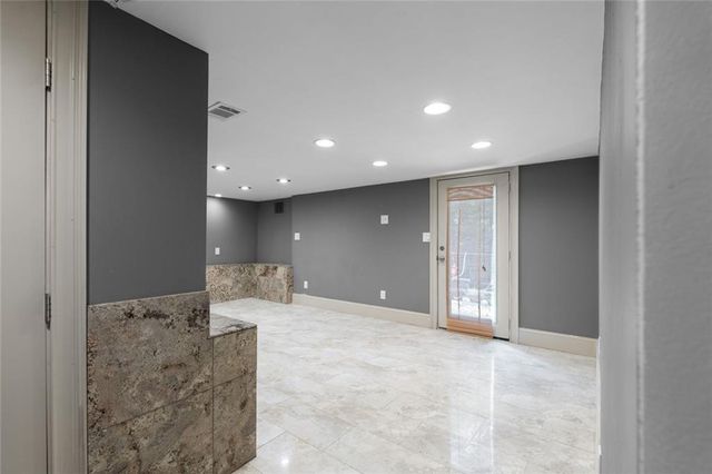 212 Kings Row, Marietta, GA 30067