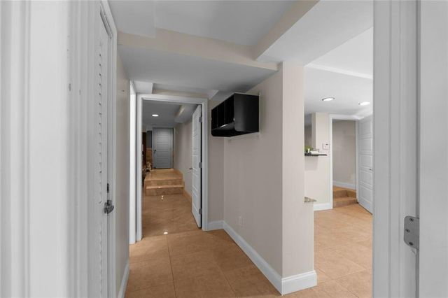 212 Kings Row, Marietta, GA 30067