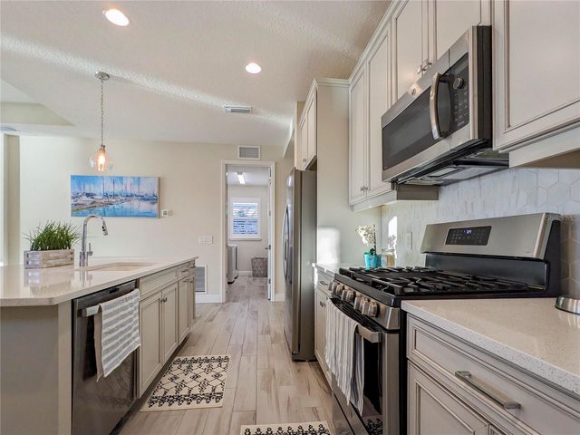 1045 CROSSWIND AVENUE, Sarasota, FL 34240