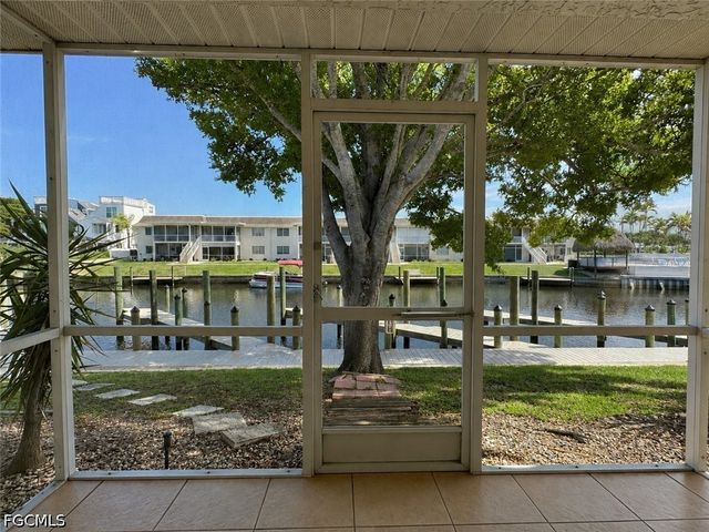 1107 SE 46th LN E, Cape Coral, FL 33904