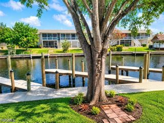 1107 SE 46th LN E, Cape Coral, FL 33904