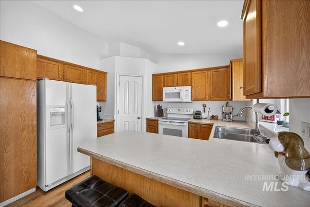 3408 S Michigan Ave, Caldwell, ID 83605