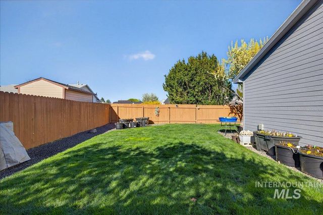 3408 S Michigan Ave, Caldwell, ID 83605
