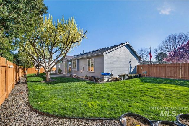3408 S Michigan Ave, Caldwell, ID 83605