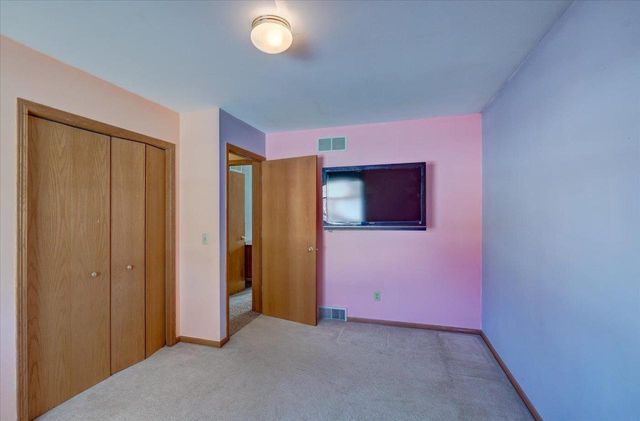 226 Bowlavard Avenue, Belleville, WI 53508