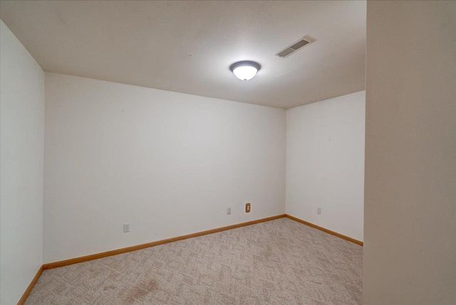 226 Bowlavard Avenue, Belleville, WI 53508