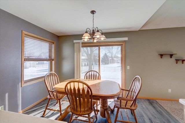 226 Bowlavard Avenue, Belleville, WI 53508