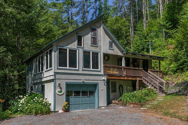 112 Robin Hill Road, Townshend, VT 05353